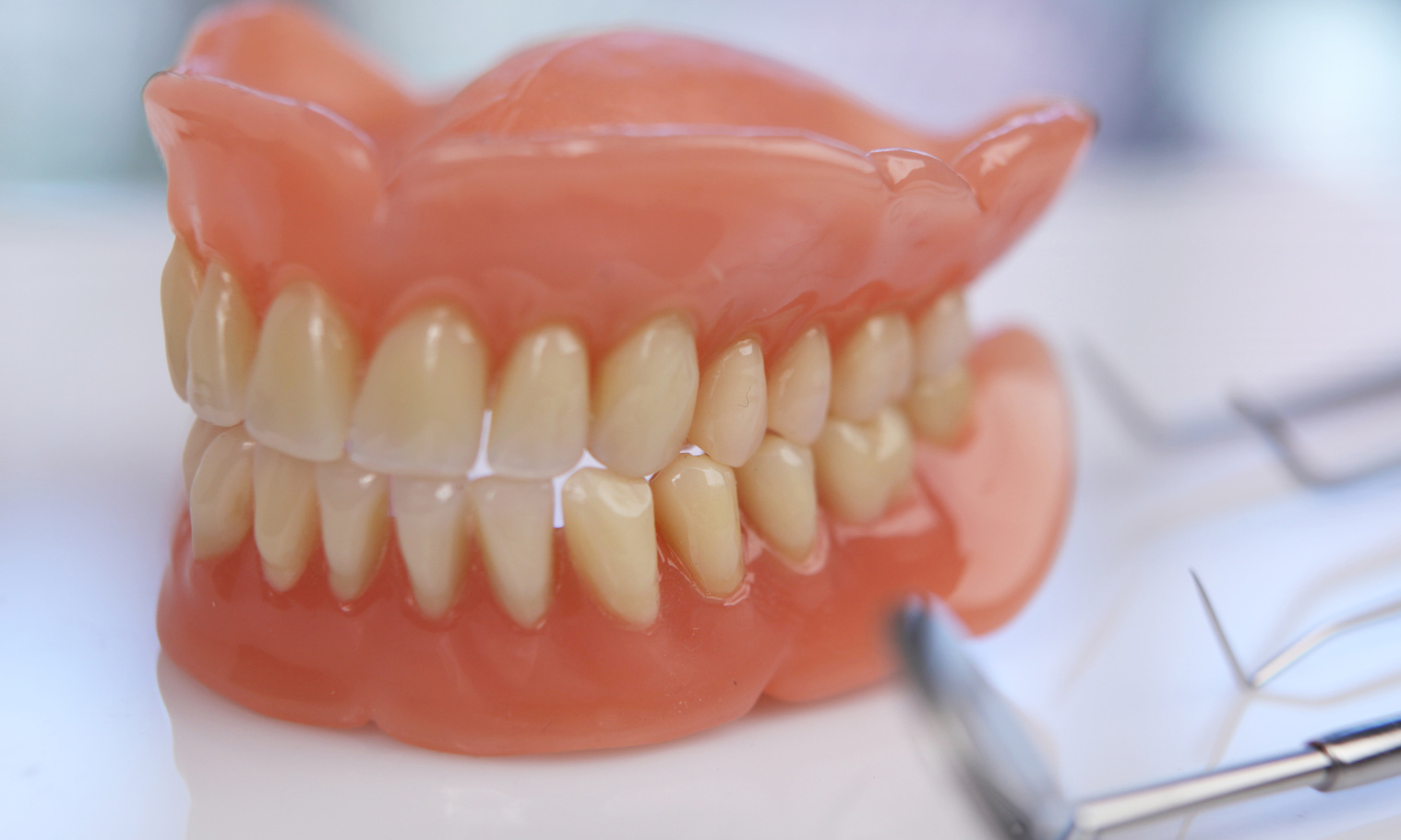 Dentures(Complete & Partial)